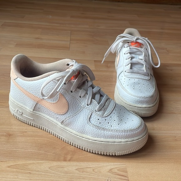Nike Air Force 1 limited edition peach 2022 - Picture 8 of 9